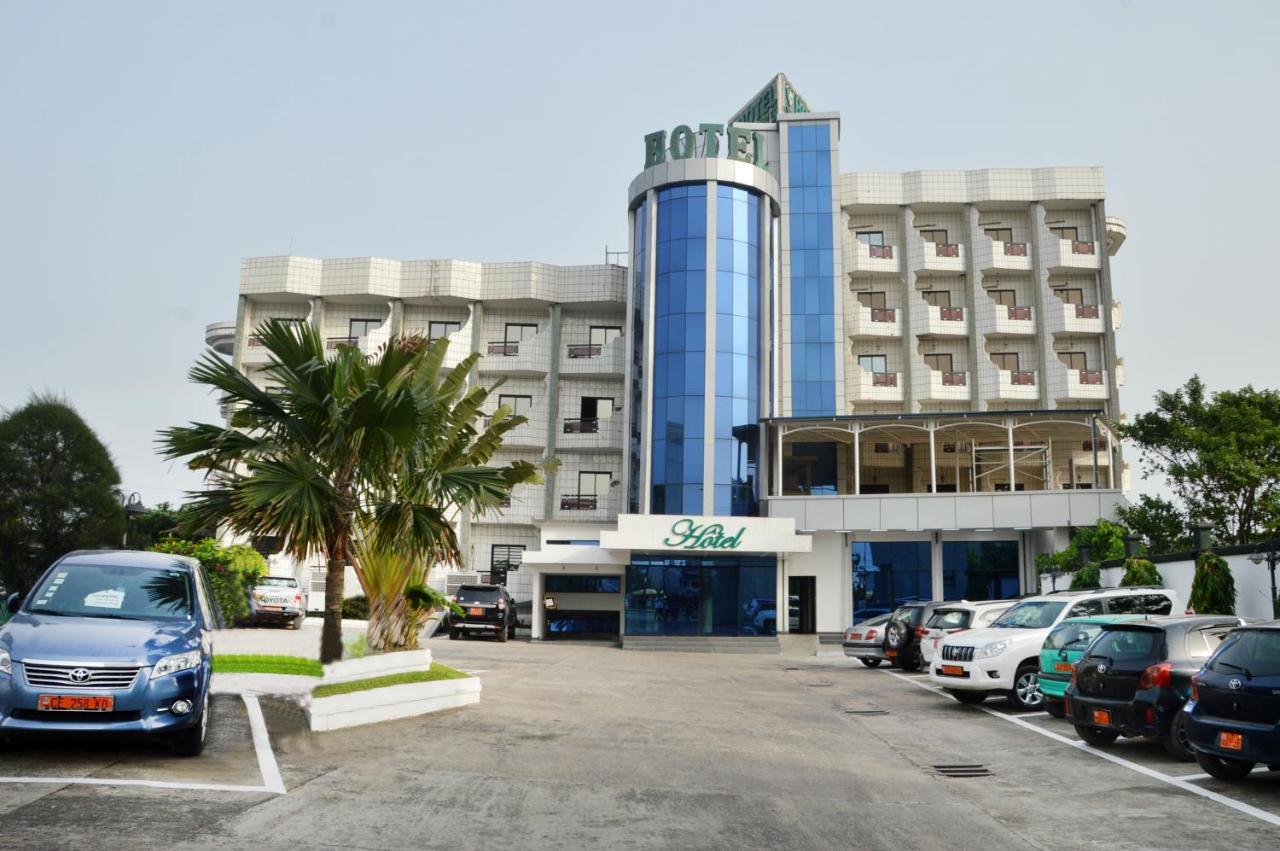Hotel Vallée Des Princes Douala Esterno foto