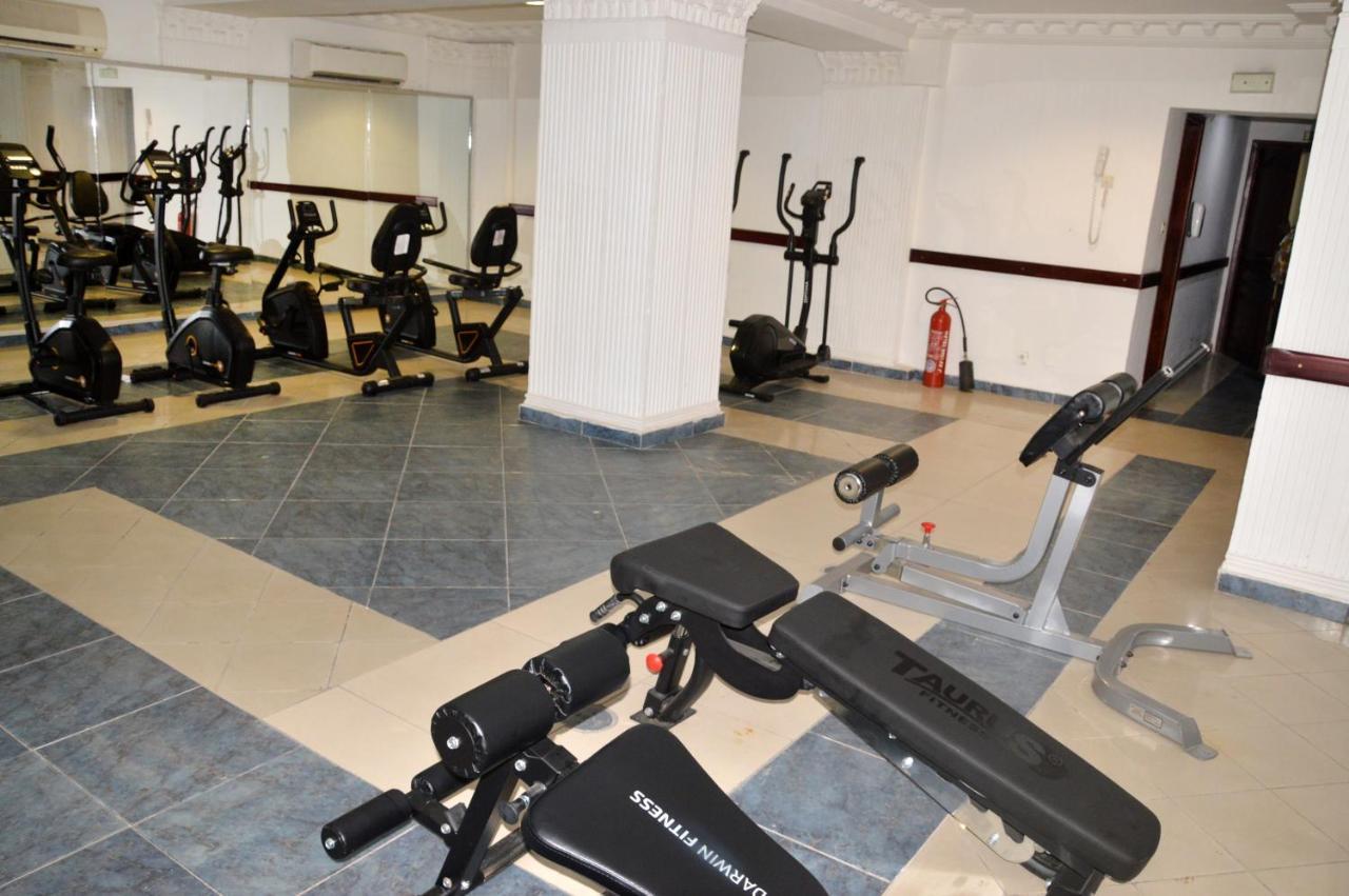 Hotel Vallée Des Princes Douala Esterno foto